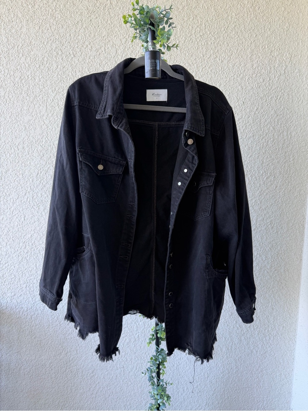 KanCan Women’s Black Oversized Distressed Denim Jacket